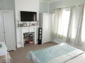 Lancaster Road, Edmonton, N18