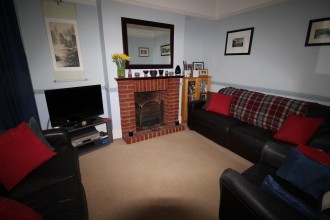 Kenwood Road, Edmonton, N9