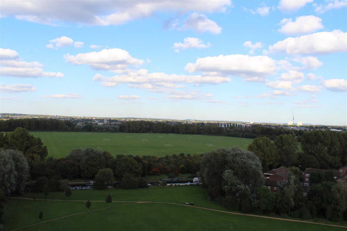Images for Daubeney Road, London