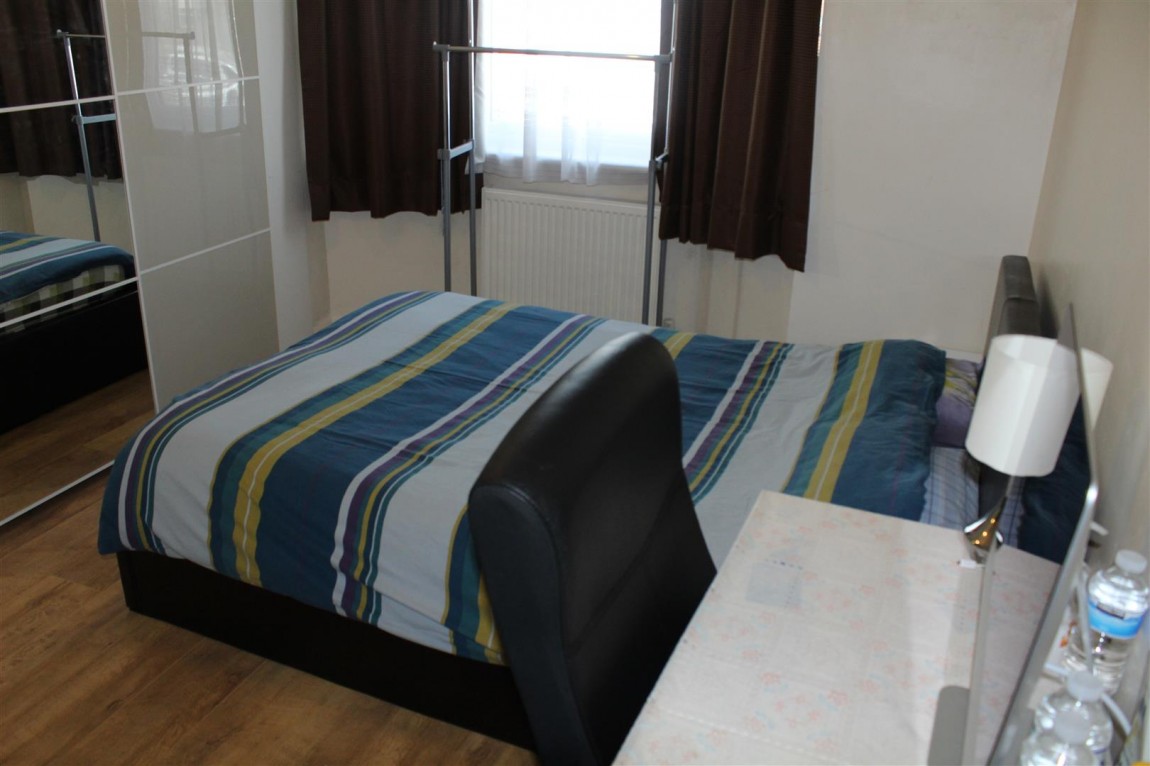 Images for Hailsham terrace, London N18
