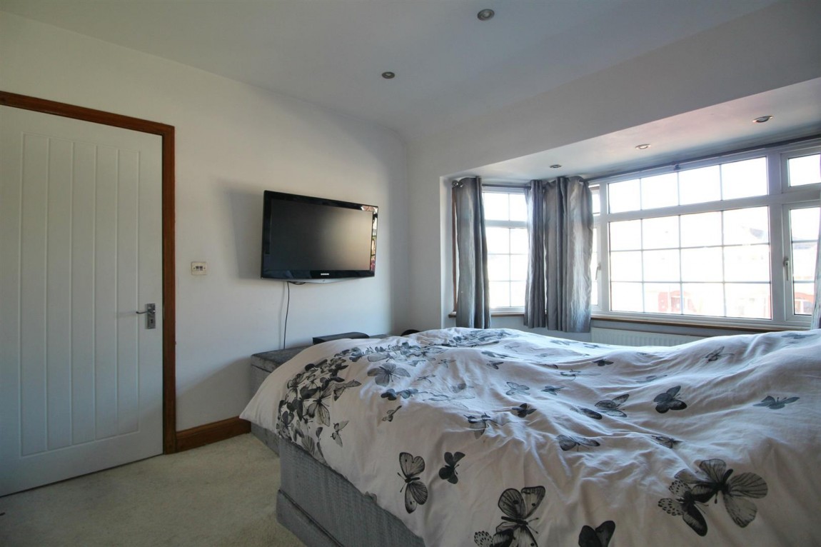 Images for Chatsworth Drive, Enfield