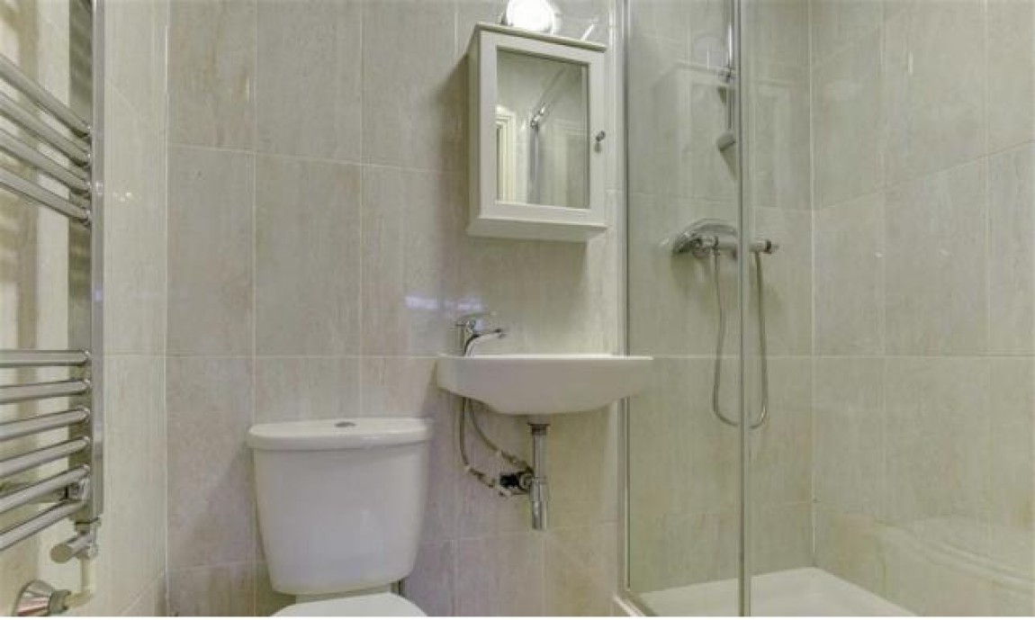 Images for High Road, London