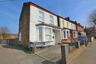 First Avenue, Enfield