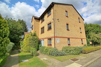 Woodfield Close, Enfield