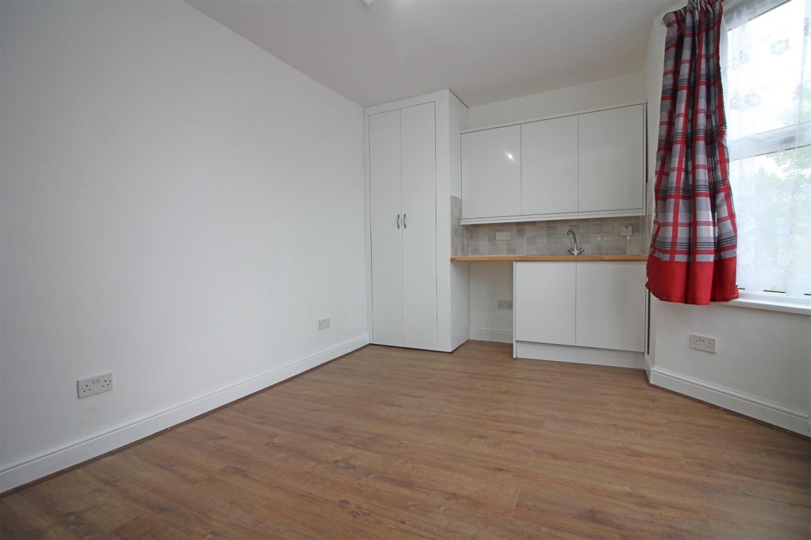 Images for Carnarvon Road, London