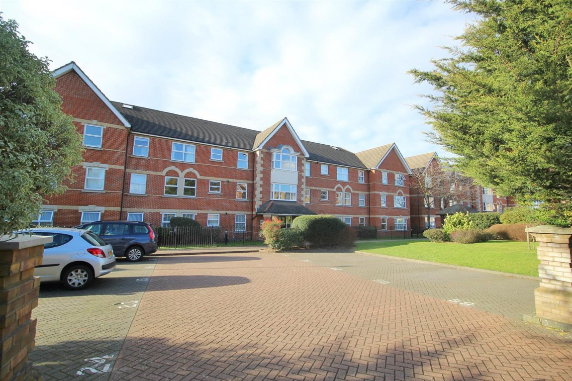 Images for Cobham Close, Enfield