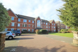 Cobham Close, Enfield