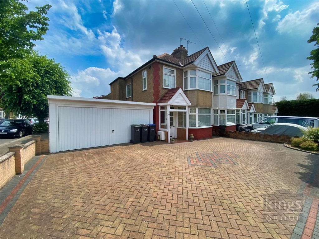 Brigadier Hill, Enfield, 3 bedroom, House End Terrace