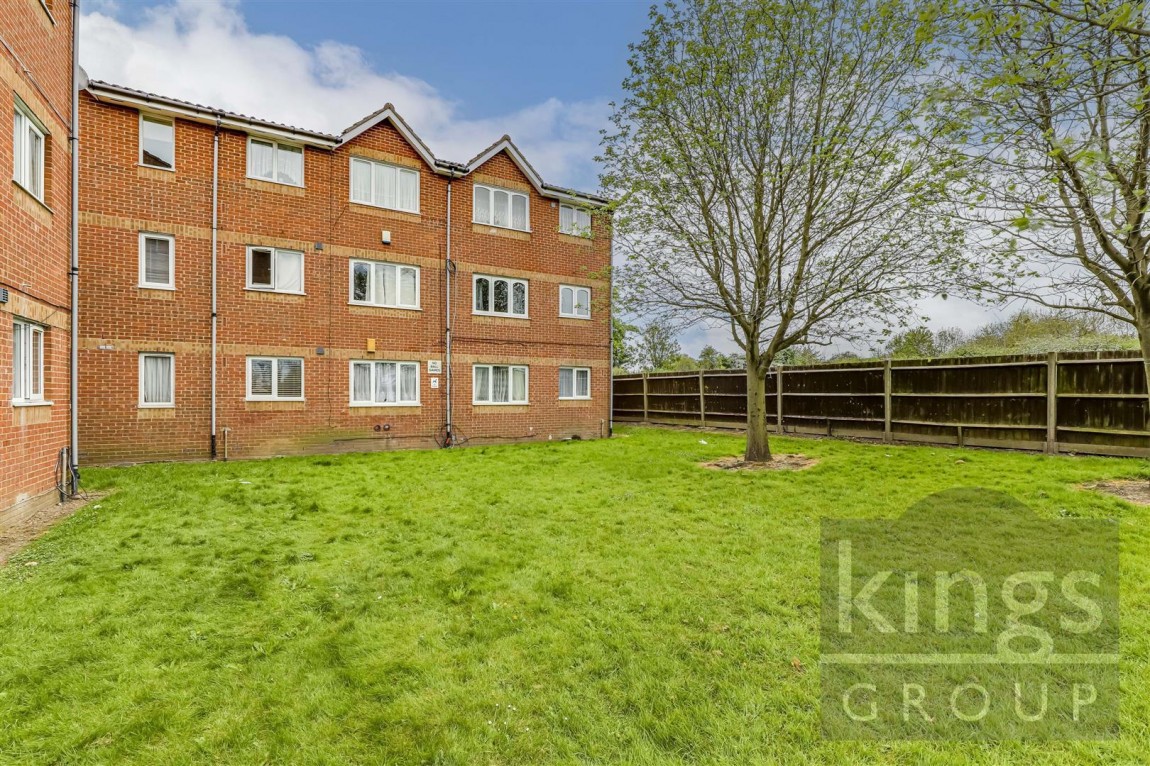 Images for Cobbett Close, Enfield