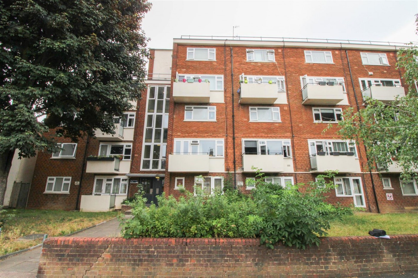 Images for Warwick Gardens, Haringey