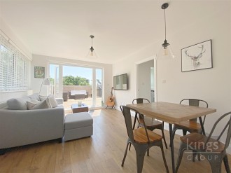 Dunraven Drive, Enfield
