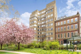 Charterhouse Square, London