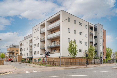 Thornbury Way, London - EAID:KingsGroupApi2020, BID:30208-6