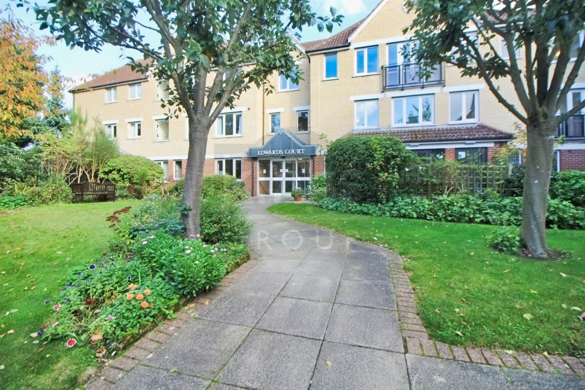 Images for Edwards Court, Turners Hill, Waltham Cross