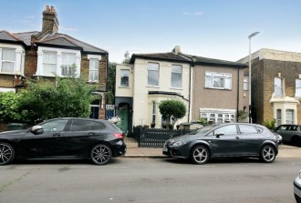 Avenue Road, London