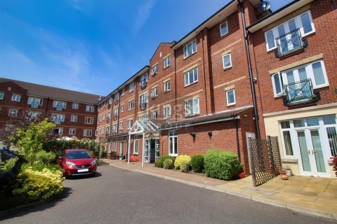 Deercote Court, Glen Luce, Turners Hill, Cheshunt, Waltham Cross - EAID:KingsGroupApi2020, BID:30208-5