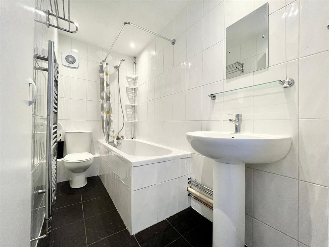 Images for Rowan Drive, Broxbourne, Turnford