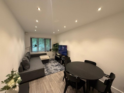 Verulam Avenue, London - EAID:KingsGroupApi2020, BID:90993-1952