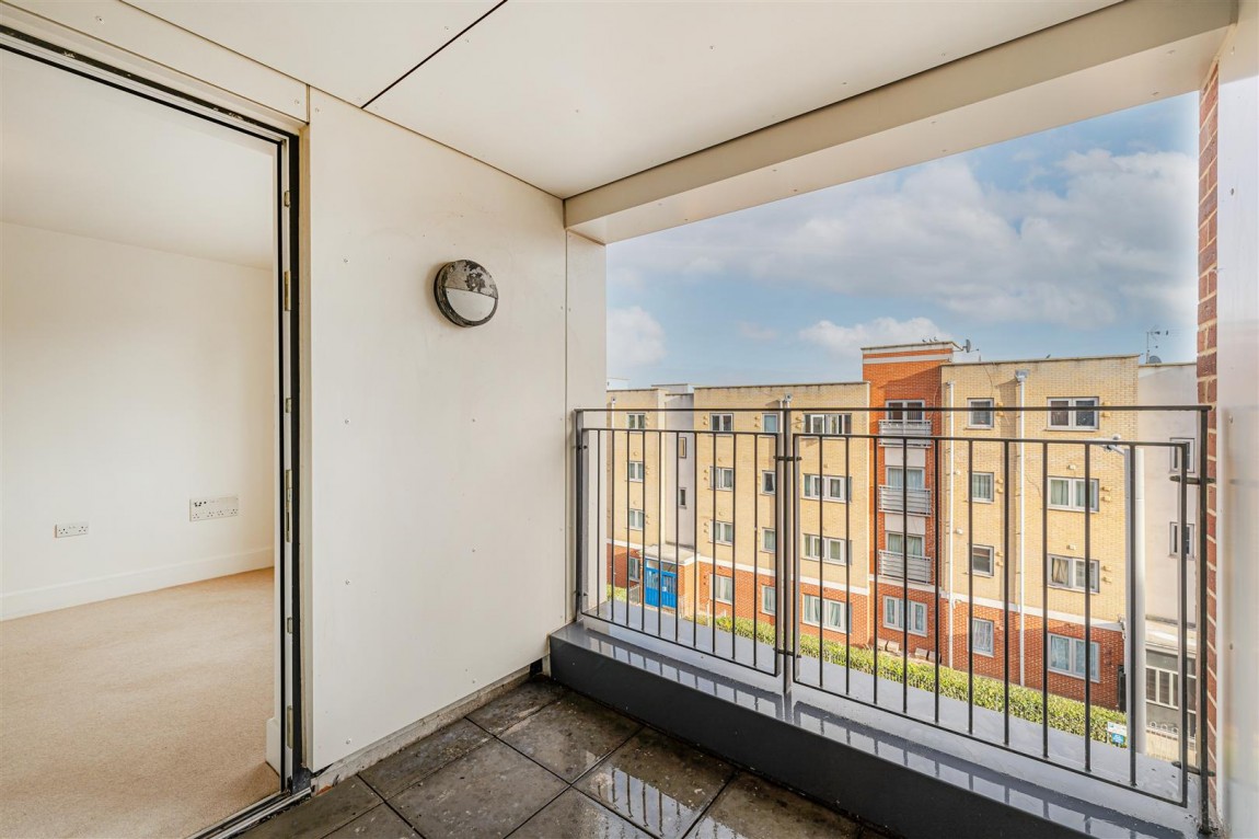 Images for Fulbourne Road, London