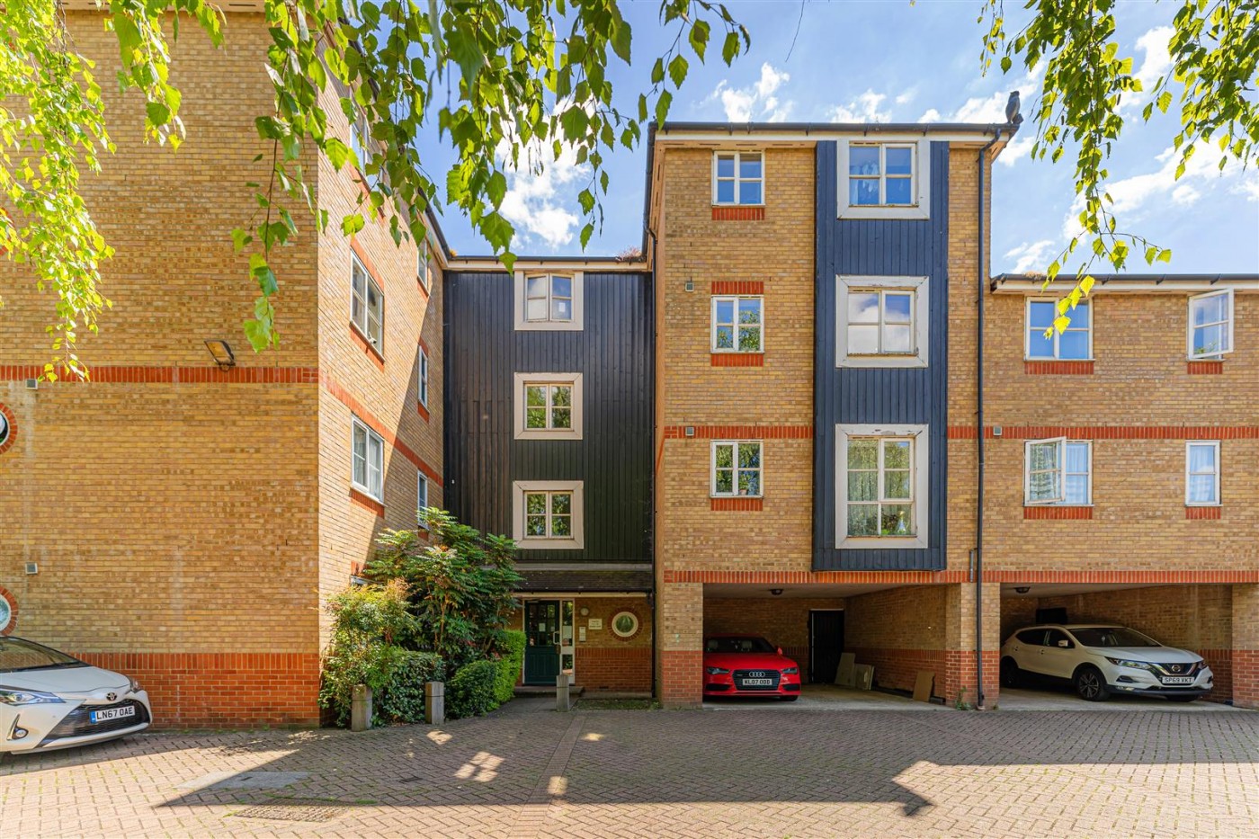 Images for Greener Court, 1 Martini Drive, Enfield London