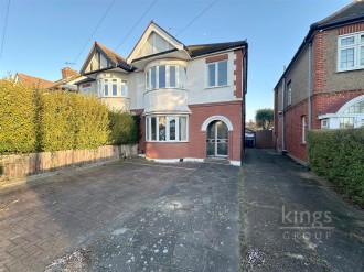 Carnarvon Avenue, Enfield