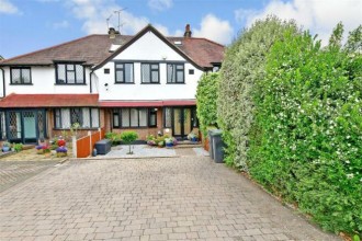 Fencepiece Road, Chigwell