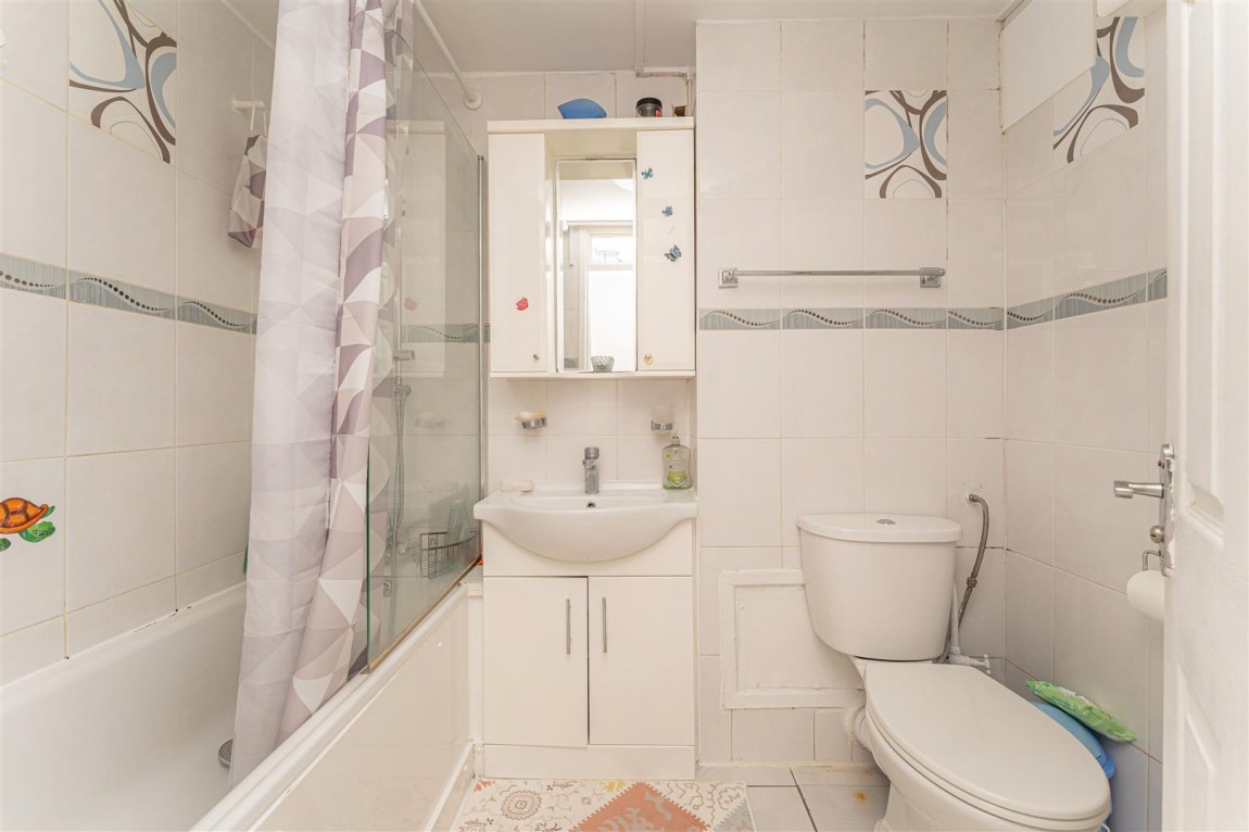 Images for Beaconsfield Road, Enfield