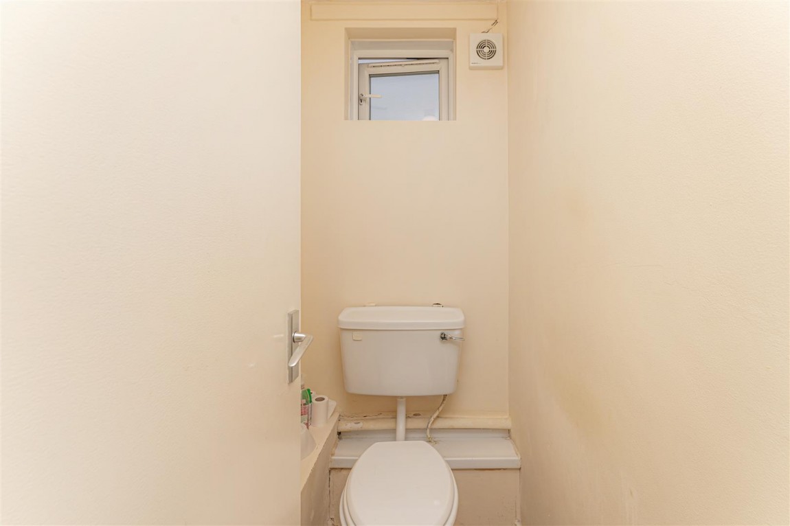 Images for Lytchet Way, Enfield (Chain Free)