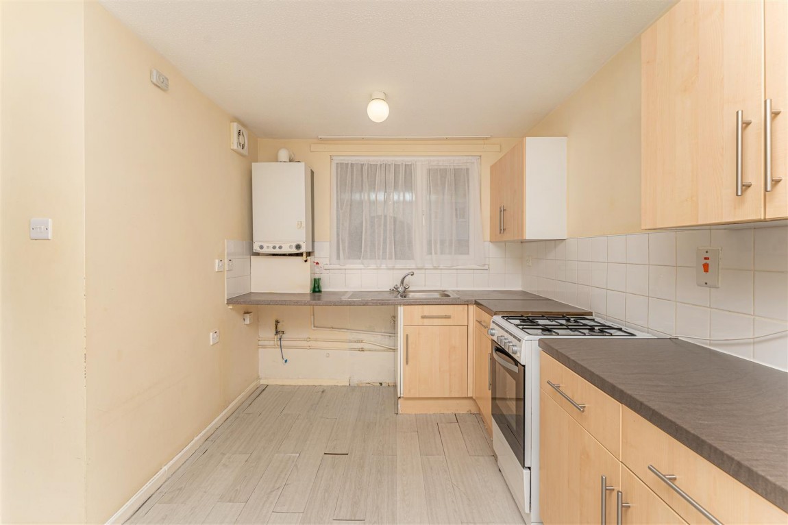 Images for Lytchet Way, Enfield (Chain Free)