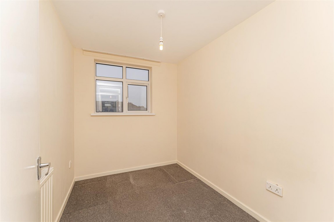 Images for Lytchet Way, Enfield (Chain Free)