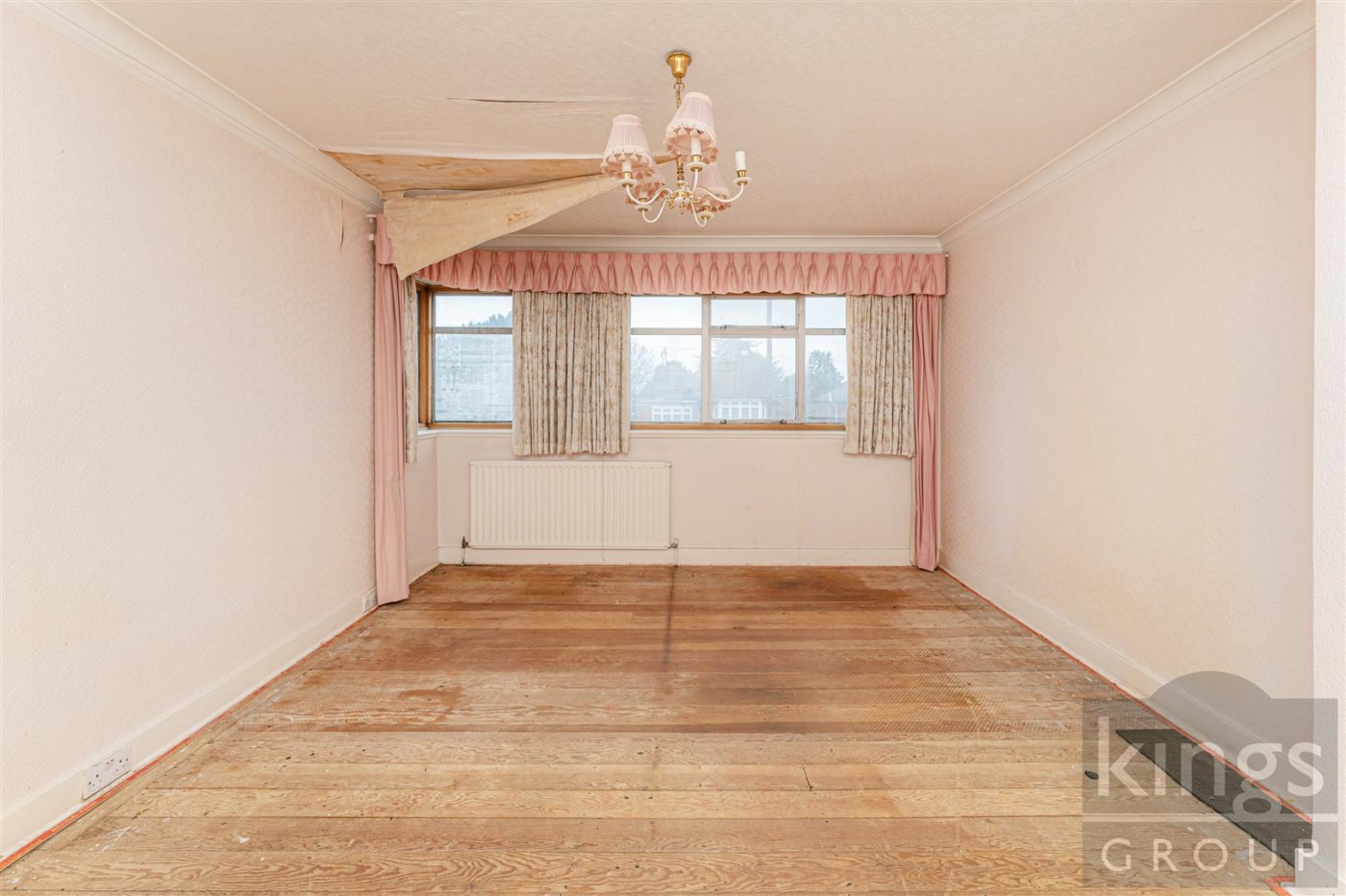 Images for Lonsdale Drive, Enfield