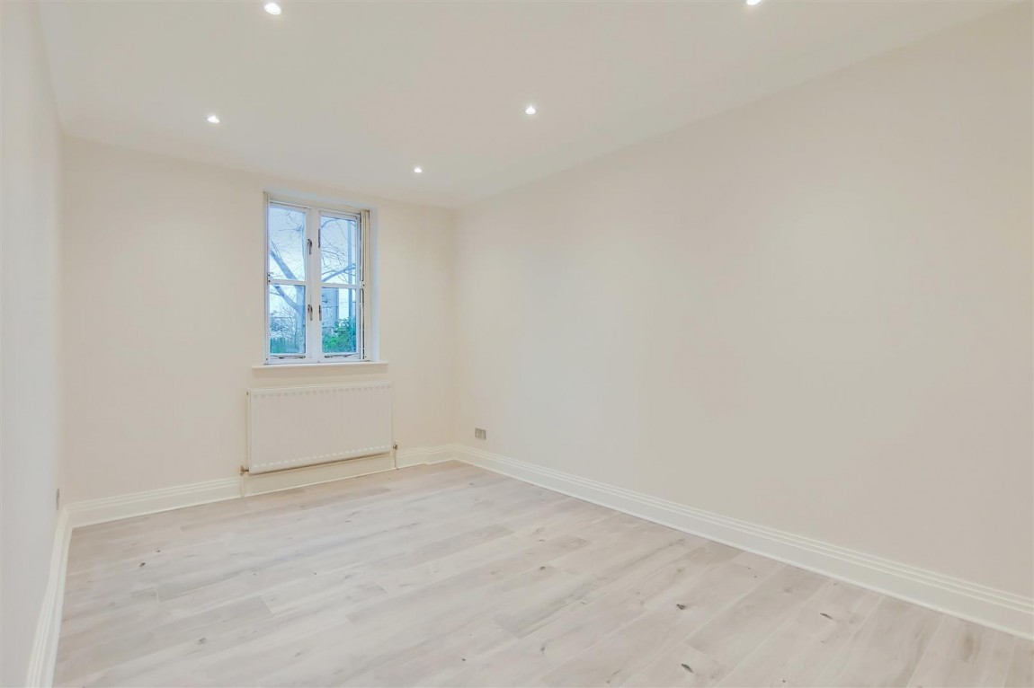 Images for 103 West Heath Road, London