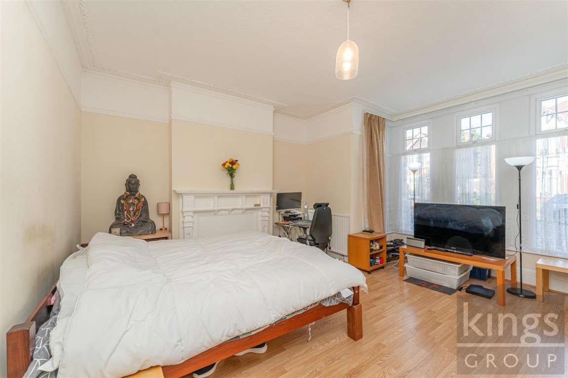 Images for Clarendon Gardens, Ilford