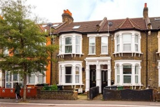 Lea Bridge Road, London