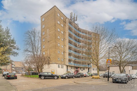 Warren Court, High Cross Road, London., London - EAID:KingsGroupApi2020, BID:30208-7