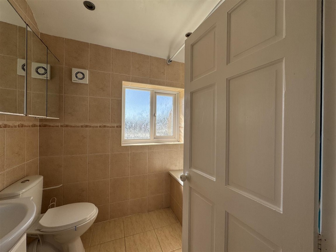 Images for Aire Drive, South Ockendon