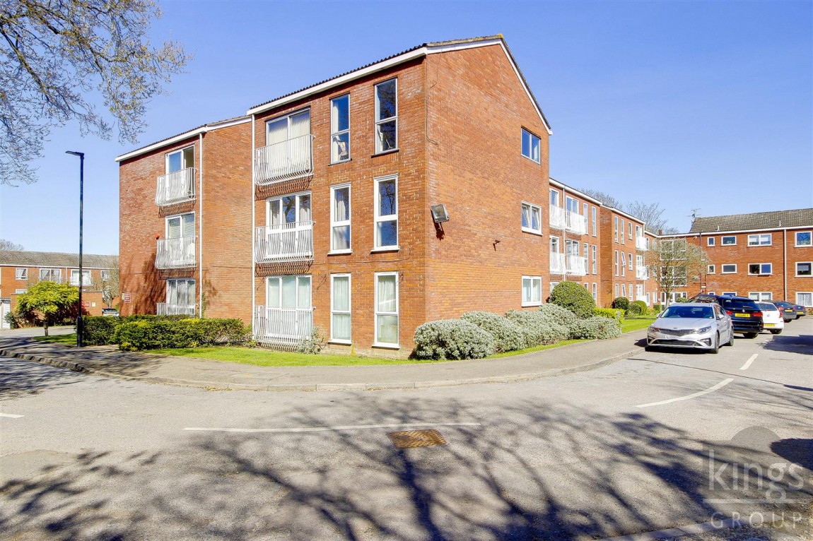 Images for Roundhedge Way, Enfield