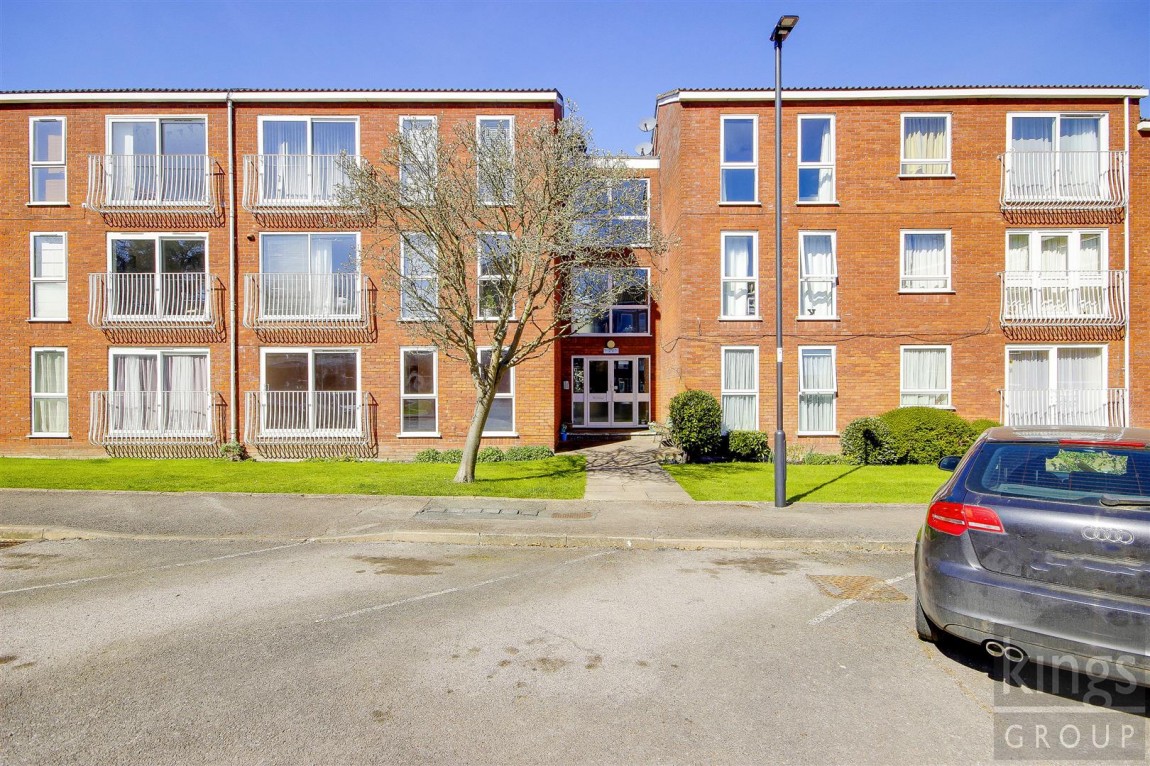 Images for Roundhedge Way, Enfield