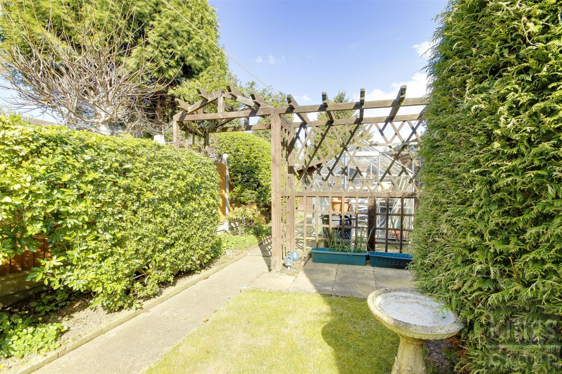 Images for Boleyn Avenue, Enfield