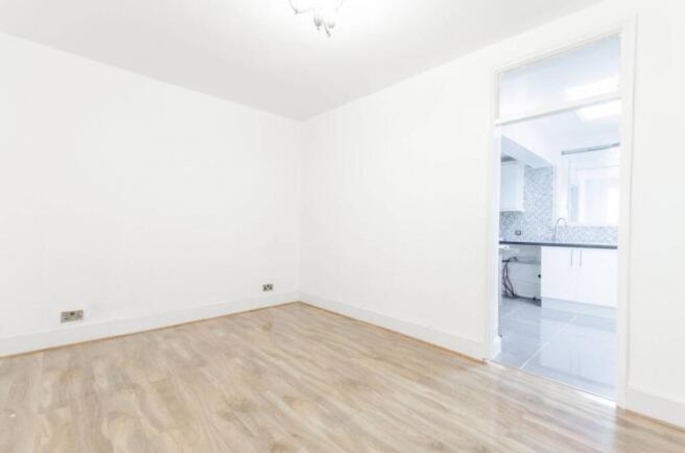 Images for Grosvenor Park Road, London