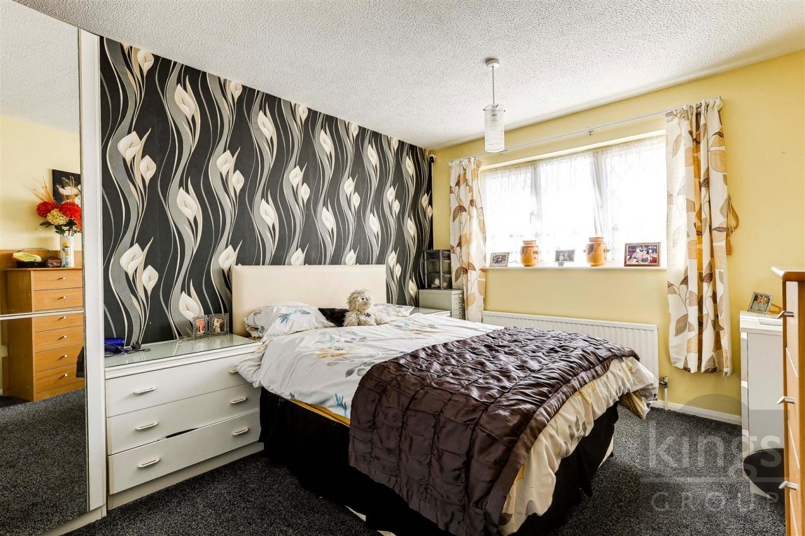 Images for Kingsmead, Waltham Cross