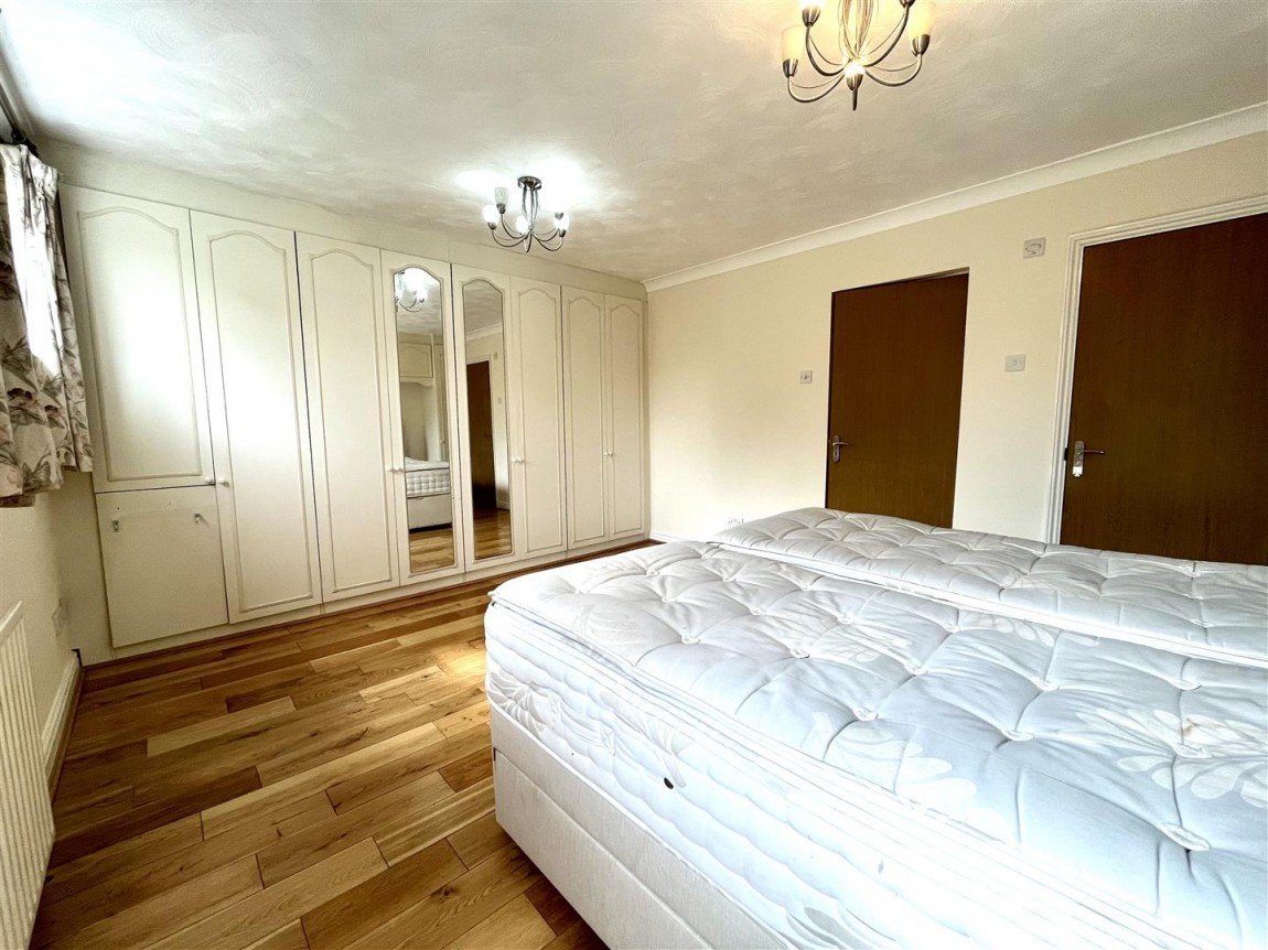 Images for Chase Side, Enfield
