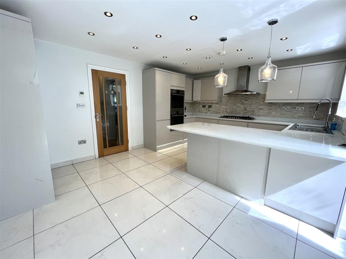 Images for Chase Side, Enfield