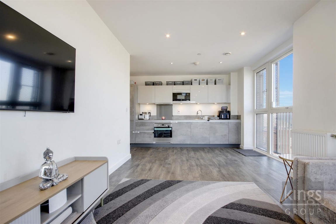 Images for Peregrine point, Enfield