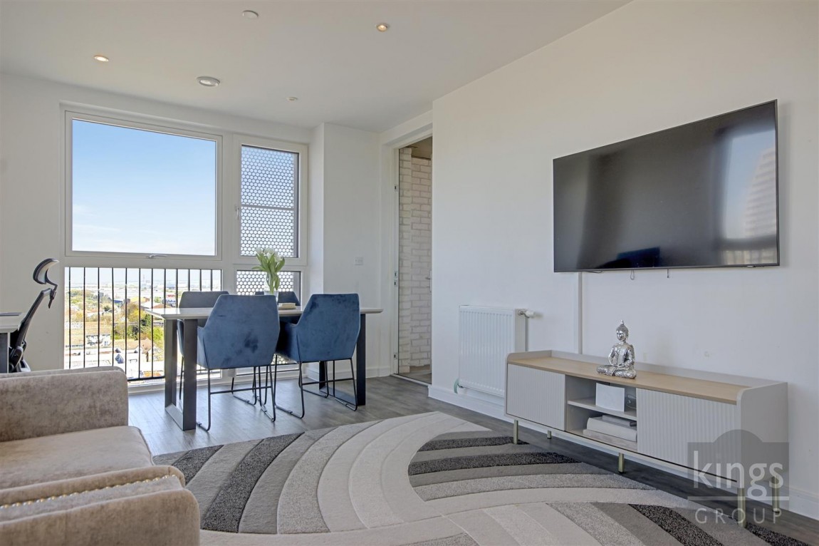 Images for Peregrine point, Enfield