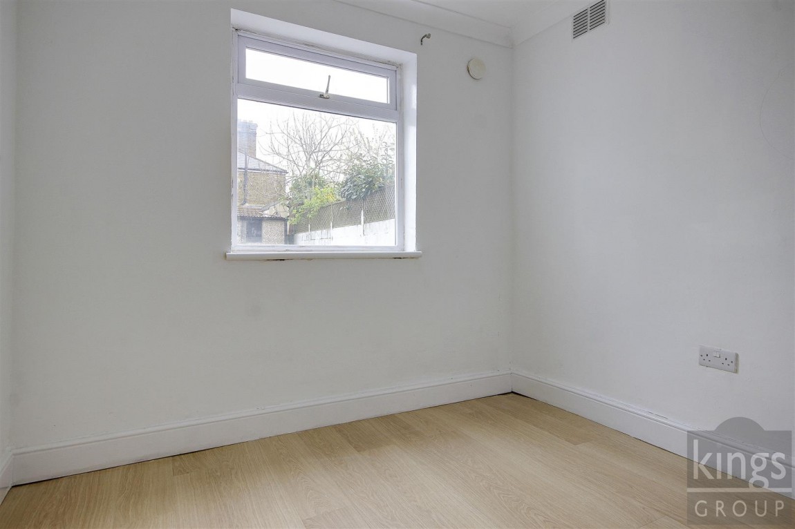 Images for Crest Drive, Enfield