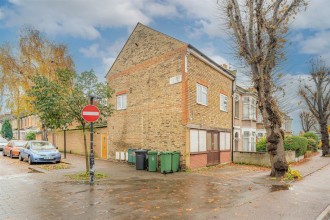 Blackhorse Lane, London