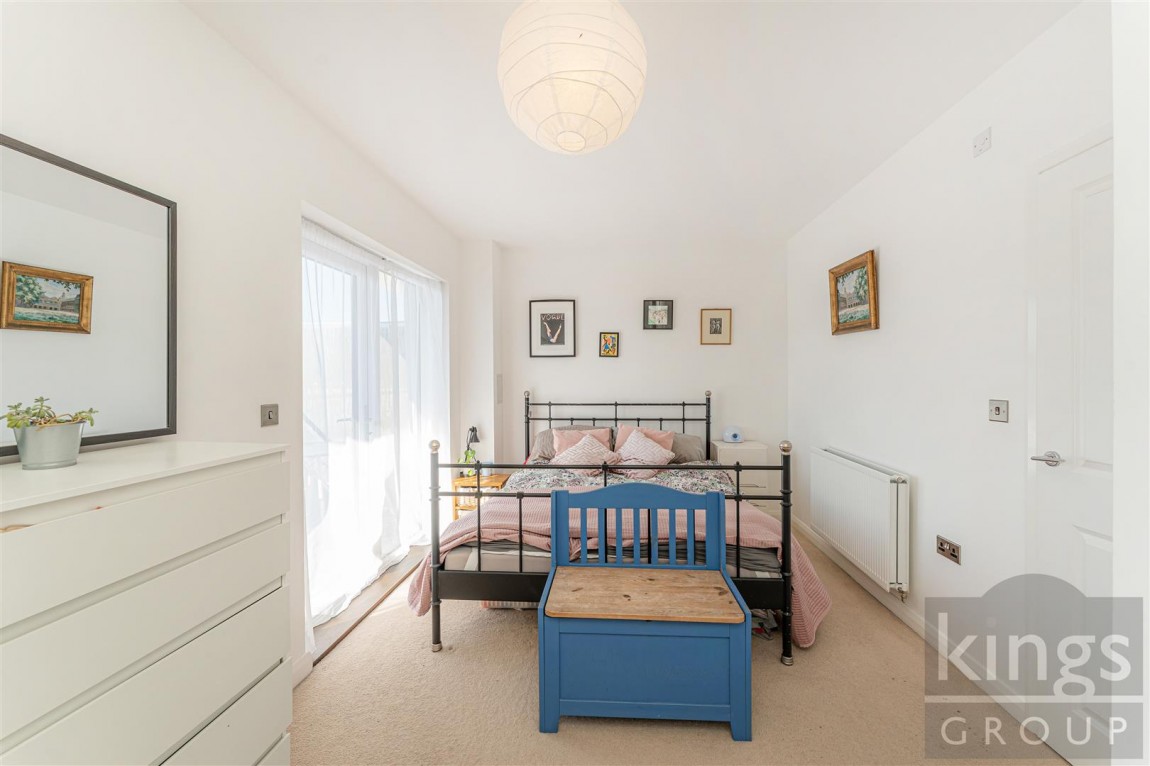 Images for Thornbury Way, London