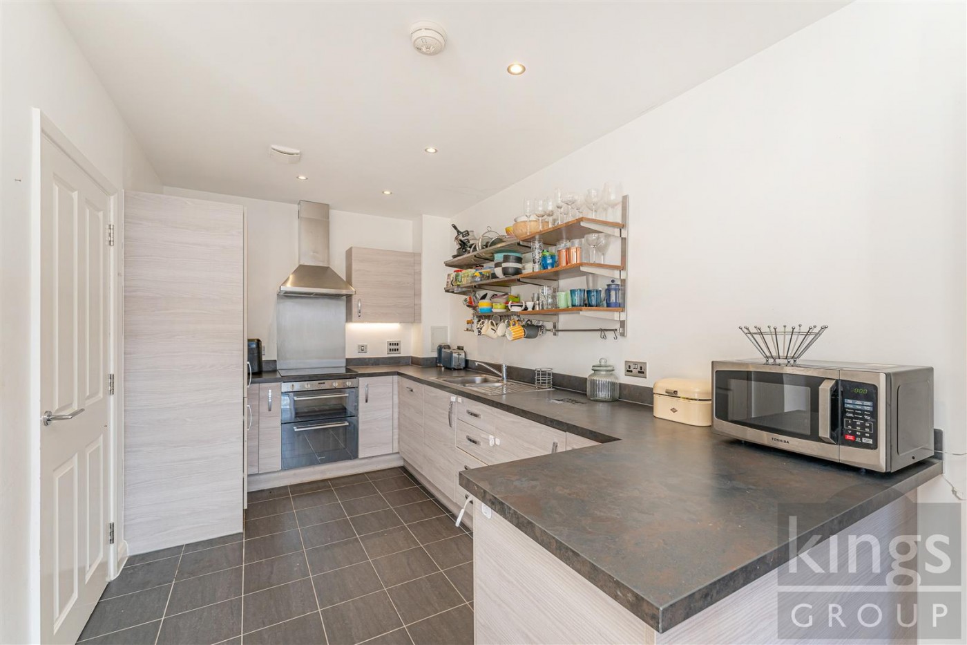 Images for Thornbury Way, London
