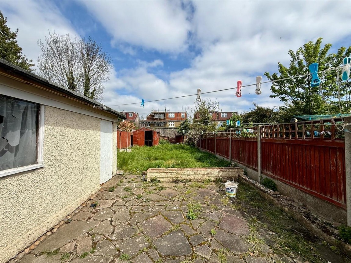 Images for Chailey Avenue, Enfield